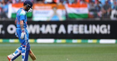 Virat Kohli reacts.