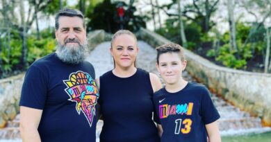 My family of 3 moved from the UK to the US. I'm lonely and worry about our aging parents being so far away.