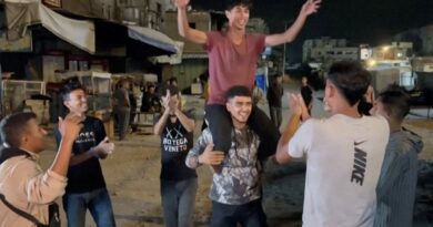 Palestinians in war-ravaged Gaza celebrate ceasefire news, joy in Tel Aviv