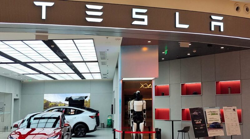 Tesla Q3 earnings: Investors await updates from Elon Musk on robotaxis, AI