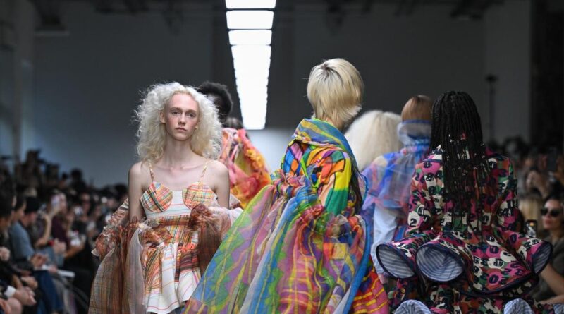 The Anrealage Show At PFW Paired Robotics With Human Heartbeats
