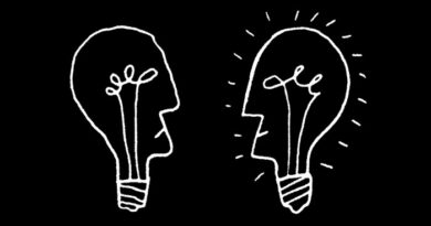 Illustration of two lightbulbs talking to each other