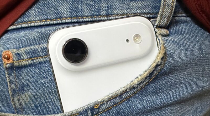 The iPhone Air is so light, I forgot it was in my pocket | TechCrunch