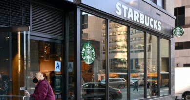 The list of major companies laying off staff this year includes Amazon, Starbucks, Oracle, Nike, Scale AI, and more