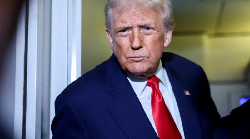 Trump calls for Senate to scrap filibuster tactic to end the gov’t shutdown