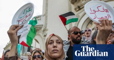 Trump says Gaza peace deal ‘very close’ as Israel continues airstrikes