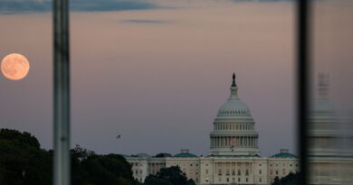 Trump walks back offer to talk to Democrats as government shutdown extends