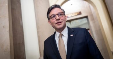 US Republican leader warns government shutdown could be longest in history