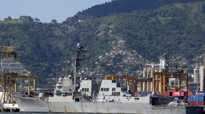 Venezuela suspends Trinidad and Tobago gas accord over US warship visit