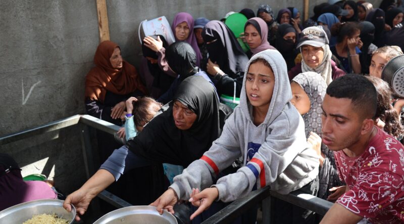 WFP says food supplies to Gaza below targets, urges more crossings to open