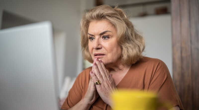 WhatsApp and Messenger add new warnings to help older people avoid online scams | TechCrunch
