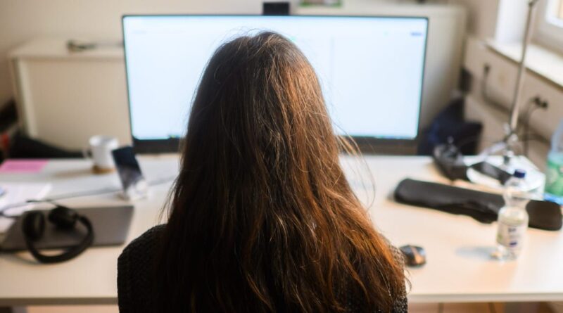 a16z analyzed startup bank transactions and found they're going hard on vibe coding tools