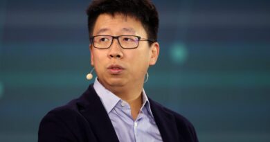 Exclusive: Airwallex crosses $1 billion in annualized revenue as fintech unicorn takes on U.S. competitors like Ramp and Stripe | Fortune