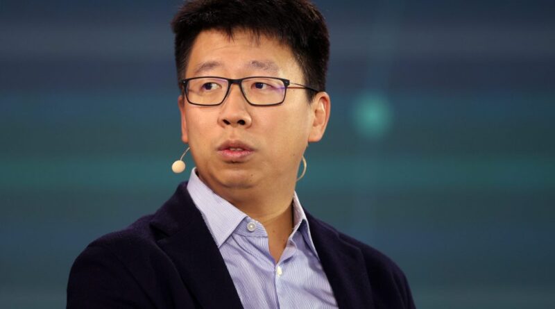 Exclusive: Airwallex crosses $1 billion in annualized revenue as fintech unicorn takes on U.S. competitors like Ramp and Stripe | Fortune