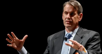 Americans are living in a 'career industrial complex.' Venture capitalist Bill Gurley explains how to break out and find your dream job.