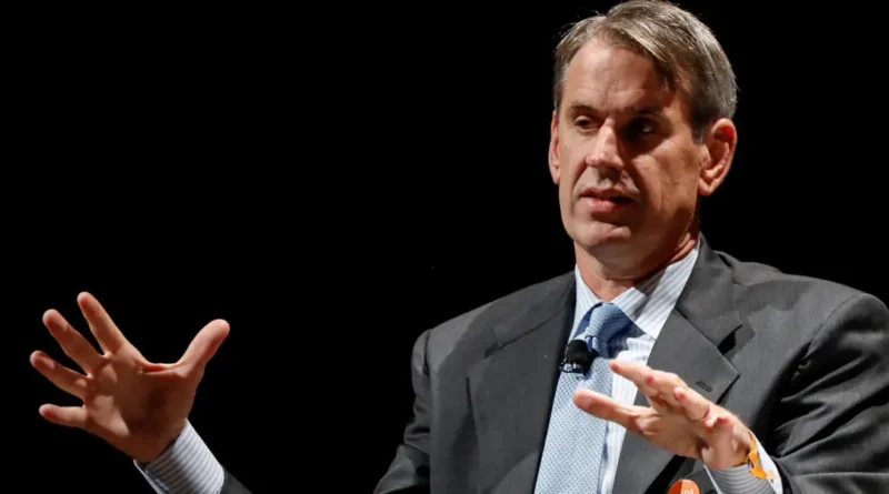 Americans are living in a 'career industrial complex.' Venture capitalist Bill Gurley explains how to break out and find your dream job.