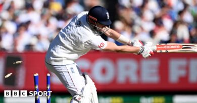 Shoaib Bashir bowling for England during training at the MCG