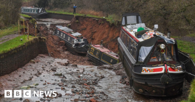 Boaters stranded at Christmas after Whitchurch collapse on Llangollen Canal