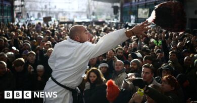 Christmas around the world: Waterskiing Santas and giant cuts of meat