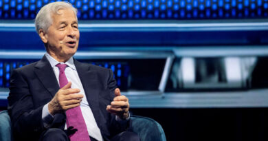 EU must reform or risk irrelevance, Blair and Dimon say