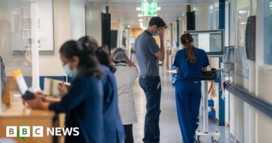 Hospitals warned end-of-life care crisis threatening treatment