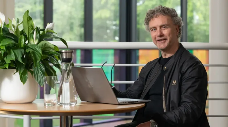 I applied for 900 jobs after being laid off at 62. AI made the search even harder.