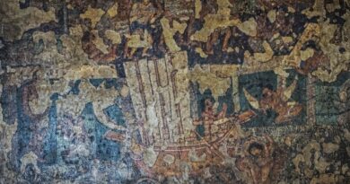 India's navy sails back to the future with historic voyage