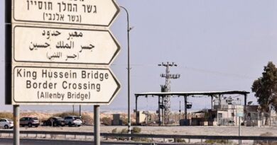 Israel blocks Canada lawmakers at West Bank border crossing