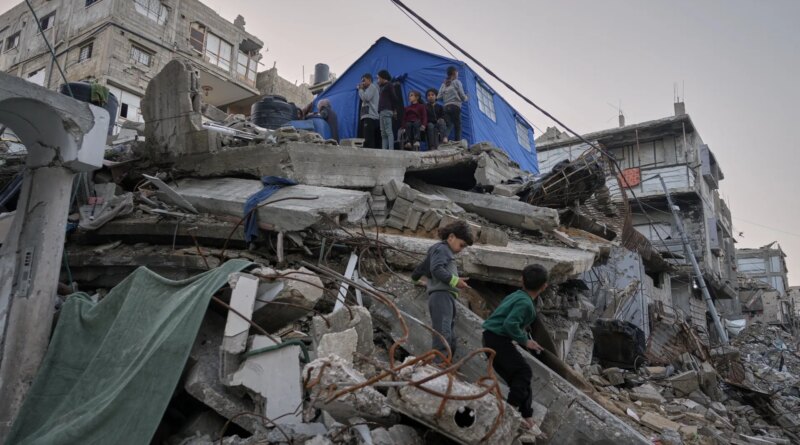 Israeli forces kill, wound Palestinians as Netanyahu issues Hamas threat