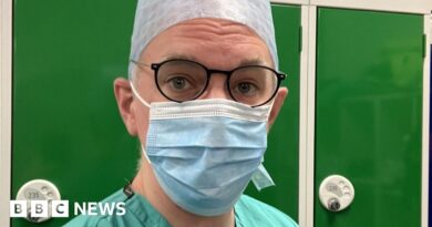 I'm watching brain surgery to see if Alzheimer's can ever be cured