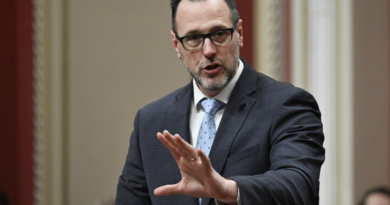 Quebec public prayer ban