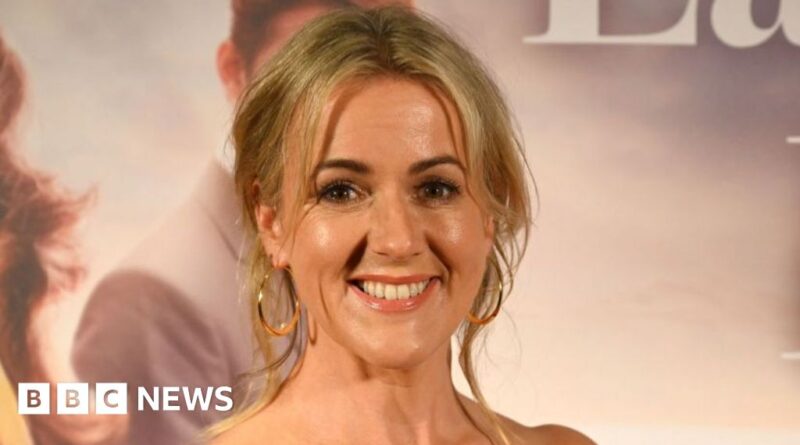 Sophie Kinsella urged me to finish my bestseller, says Jojo Moyes
