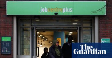 Starmer lacks ‘coherent’ social mobility plan, says advisory body chair