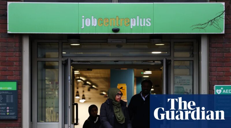 Starmer lacks ‘coherent’ social mobility plan, says advisory body chair