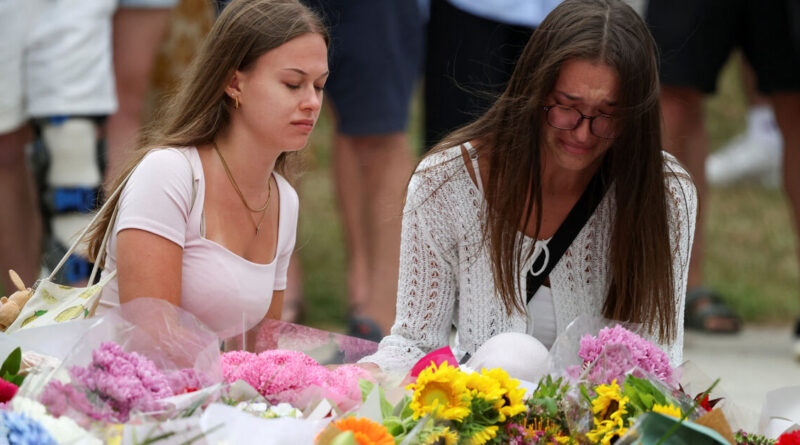 Sydney mourns 15 killed as Israeli ambassador calls for greater Jewish protection