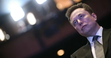 Tesla offers new deals as it races to avoid another sales decline