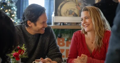 This year's Netflix holiday movies ranked from worst to best