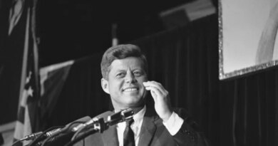 A smile lights the face of President John F. Kennedy as he is cheered during his speech to a big Democratic Party rally in Milwaukee, May 12, 1962, a $100 a plate Jefferson-Jackson Day dinner. The president told the crowd that we cannot permit this country to stand still. (AP Photo)