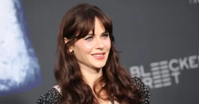 Zooey Deschanel says there's one side of herself she never lets her kids see