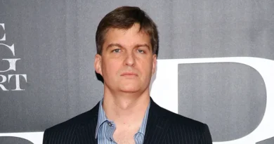 'Big Short' Michael Burry says he would acquire Molina if he had the cash