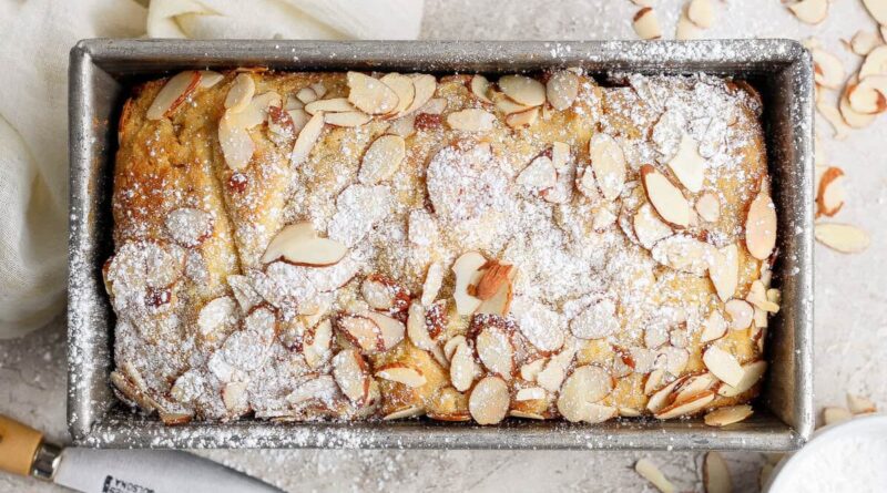 A Bakery Themed Cottage Cheese Pull-Apart Bread
