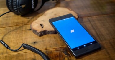 BANGKOK, THAILAND - 2018/05/18: The BandCamp application seen displayed on a Android Sony smartphone. (Photo by Guillaume Payen/SOPA Images/LightRocket via Getty Images)