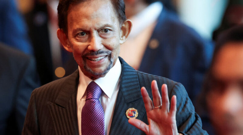 Brunei sultan to undergo knee replacement surgery