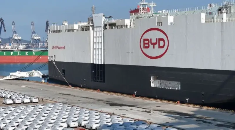 Elon Musk has a new reason to worry about Tesla's biggest rival