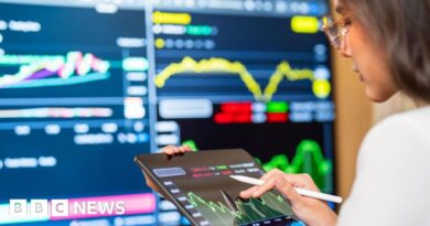 FTSE 100 index hits 10,000 milestone in new year rally