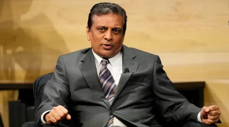 FedEx CEO explains why regular humanoid robots can't get the job done