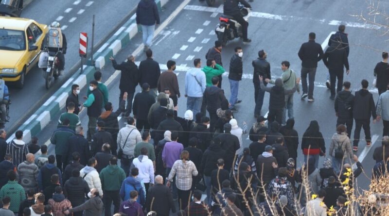 Fresh clashes kill six in Iran cost-of-living protests