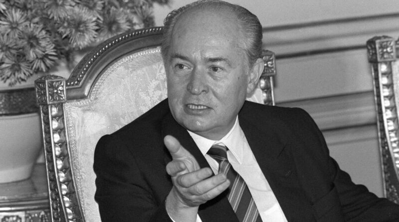 George Vassiliou, 'eternal optimist' president who led Cyprus into the EU, dies at 94