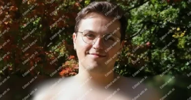 I asked Grok's AI to undress me after X's new limits. It's still easy on the app.