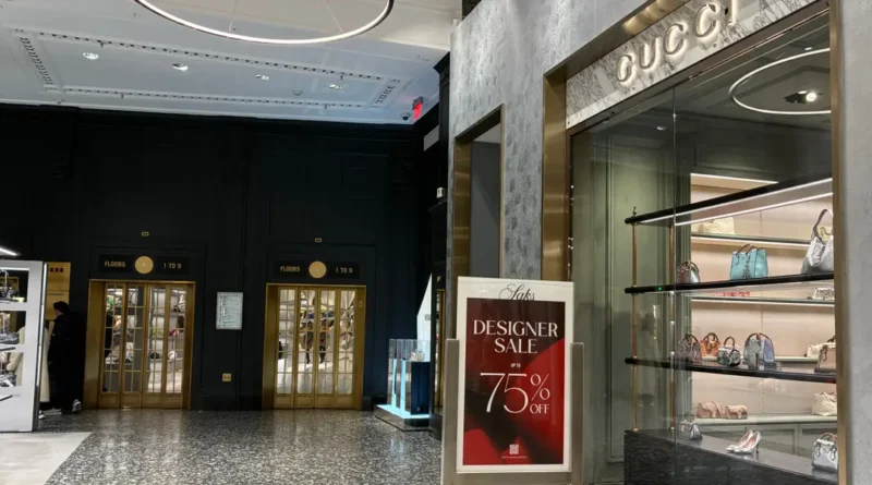 I went to Saks Fifth Avenue to see why the iconic department store was struggling. Hours later, it filed for bankruptcy.